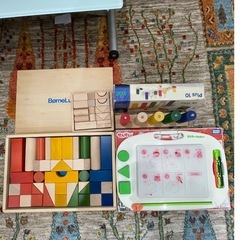 知育玩具　積み木
