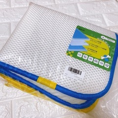 新品未使用品！！ペットマット2枚入り　吸収率抜群！使いやすいサイズ　Ｍサイズ　おしっこマットの画像