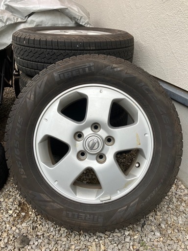 スタッドレスタイヤ　バリ山