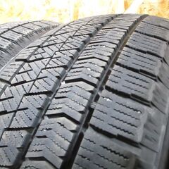 A4750 215/60R17 4本SET スタッドレス １７インチ ブリヂストン VRX２ 溝あり の画像