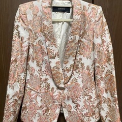 Zara ショルダーパッドブレザー
