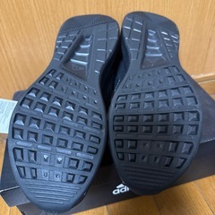 adidas スニーカー　新品未使用の画像