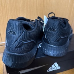 adidas スニーカー　新品未使用の画像