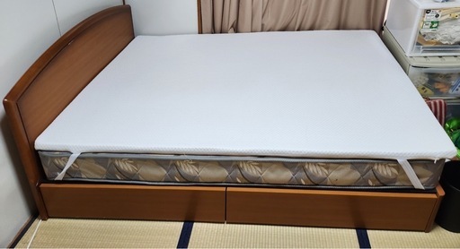 値下げ‼️ ダブルベッド　3点セット　 マットレス付き