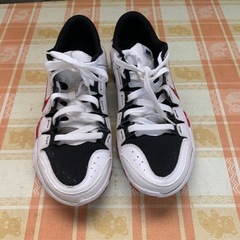 NIKEスニーカー