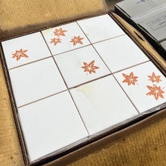 外壁タイル 内装にも 大量！ 1箱100円の画像