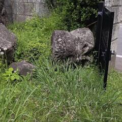 庭石無料にて差し上げます。