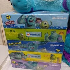 モンスターズインク　5箱組ティッシュ＆サリー手型手袋＆ぬいぐるみの画像