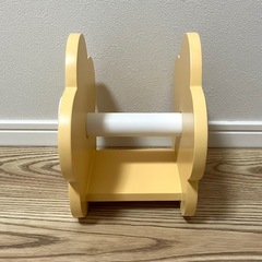 トイレットペーパラック 花の画像