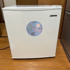 小型冷蔵庫