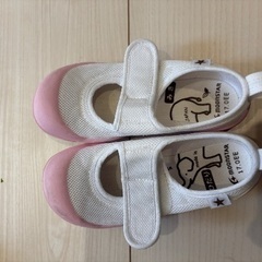 【中古品】16.5〜17.0cmピンク系シューズセット　3足の画像