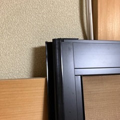 セイキのフリーサイズ網戸　2枚　SEIKI　KF26K 66-60型　ブラックの画像