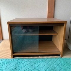 テレビ台　物入れ　棚