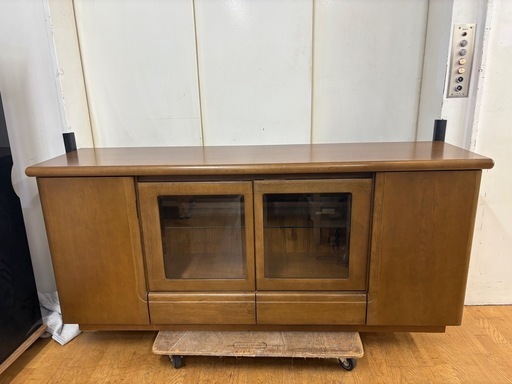 値下げしました。N1024★カリモク★サイドボード★リビングボード★キャビネット★幅1800ｍｍ