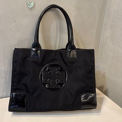 トリバーチ　エナメルナイロントートバッグ