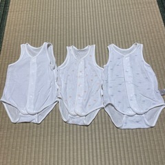 ベビー肌着　ロンパース　 袖なし70cm
