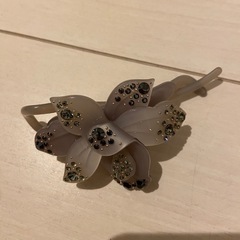  レディース用 髪飾り(新品)の画像