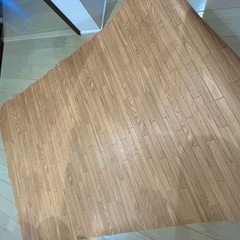 ０円フローリングマット