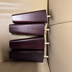 東W11 美品 革製 ベージュ 2人がけソファ  の画像