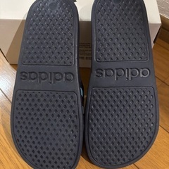 【未使用新品】adidas サンダル　23.5cmの画像