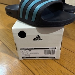 【未使用新品】adidas サンダル　23.5cmの画像