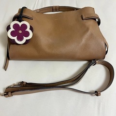 ショルダーバッグ（FURLAのレザーチャーム付）