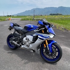 手元180万 値引きありYAMAHA YZF-R1 2015 カ...
