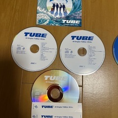 TUBE  all singles TUBEst White and blue
の画像