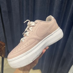 NIKE ピンク　24cm　の画像