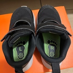子供　靴　adidas NIKEの画像