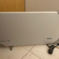 デロンギ　オイルヒーター　　 パネルヒーター
