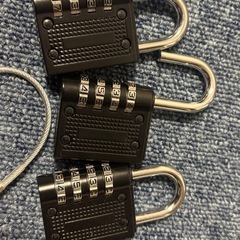 南京錠 鍵 4ケタ 好きな番号にできる 倉庫 納屋 扉 の画像