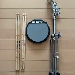 VIC FIRTHの練習パッドとスティック2組セット