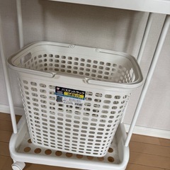 ランドリーバスケットラックの画像