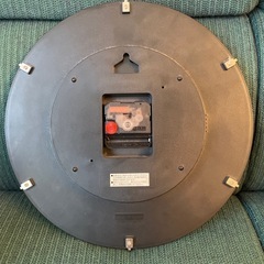 木目調　掛け時計（直径30cm）の画像