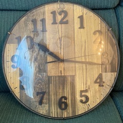 木目調　掛け時計（直径30cm）
