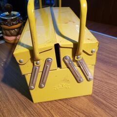 ビンテージ工具箱の画像