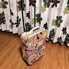 キャリーバック かわいい