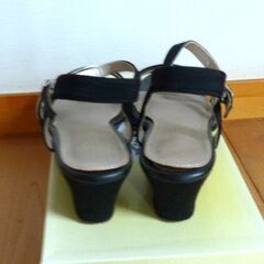 黒×シルバー　ストラップサンダル　Ｌ　の画像