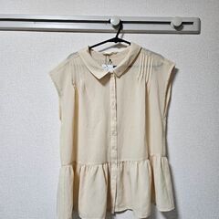 【新品】SM2　ノースリペプラムブラウス　M