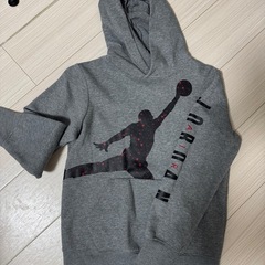 男児トレーナー130〜140