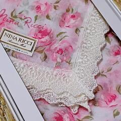 ★商談済ブランドハンカチ２枚 新品箱入りの画像