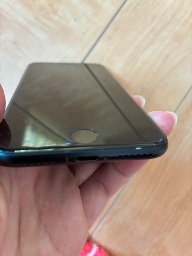 iPhone  SE 第三世代　64GB