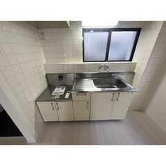 KS🌸敷金ゼロ🌟礼金ゼロ🌟仲介手数料ゼロ🌟東京地下鉄東西線「浦安」駅 徒歩18分🚃スーパー・コンビニ徒歩圏内！ 広々LDK！角部屋！ − 千葉県
