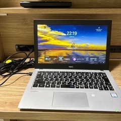 NEC VKM17B-4 第8世代 i5-8350U
