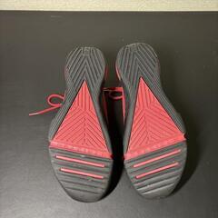 Under Armour 赤 スニーカー　アンダーアーマーの画像