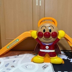 アンパンマン　滑り台