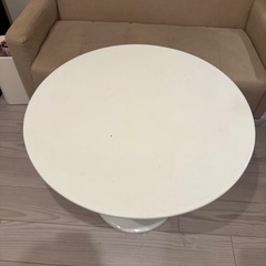 【定価5万】丸テーブルの画像