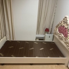 ロココ調　ベッド　　の画像