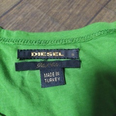 DIESEL🔴シャツmサイズの画像